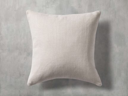 Izzy Pillow